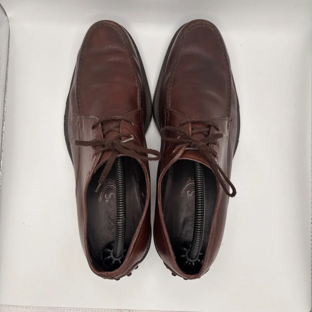 Tods Mens Brown Leather Moc Toe Derby Shoe Size 7.5 Made in Italy Luxury Loafers